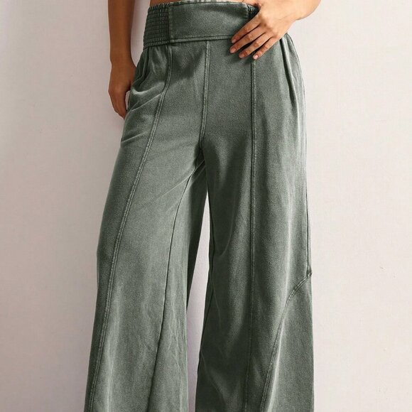 Army Green Casual Women's Loose Wide Leg Smocked Waist Pants - Picture 4 of 9